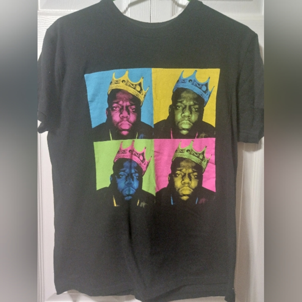 B.I.G tshirt